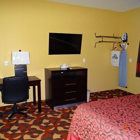 Days Inn & Suites By Wyndham El Dorado Ruang foto