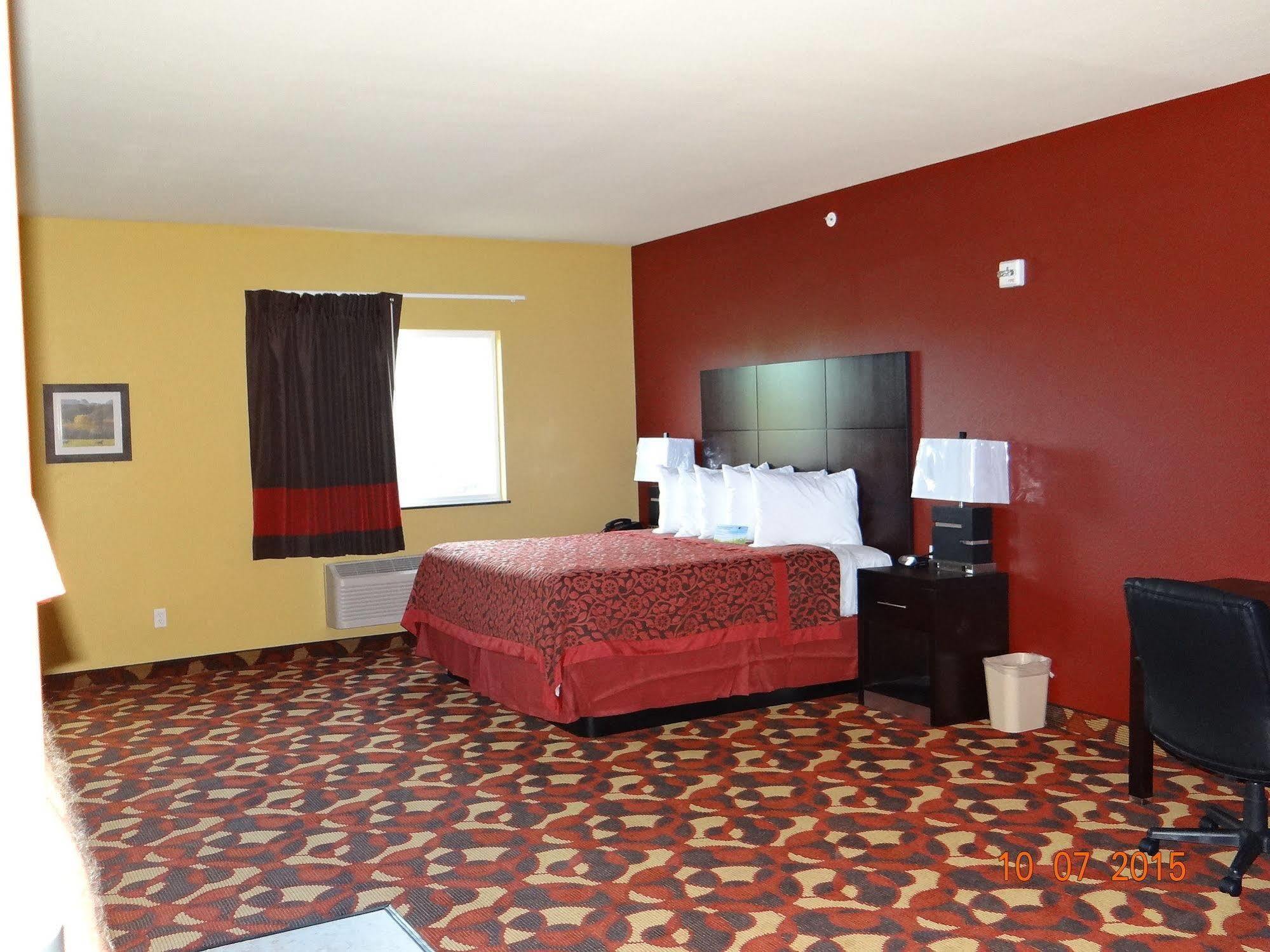 Days Inn & Suites By Wyndham El Dorado Bagian luar foto
