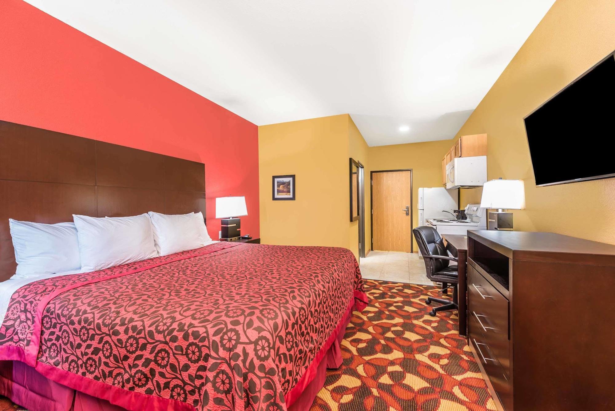 Days Inn & Suites By Wyndham El Dorado Bagian luar foto