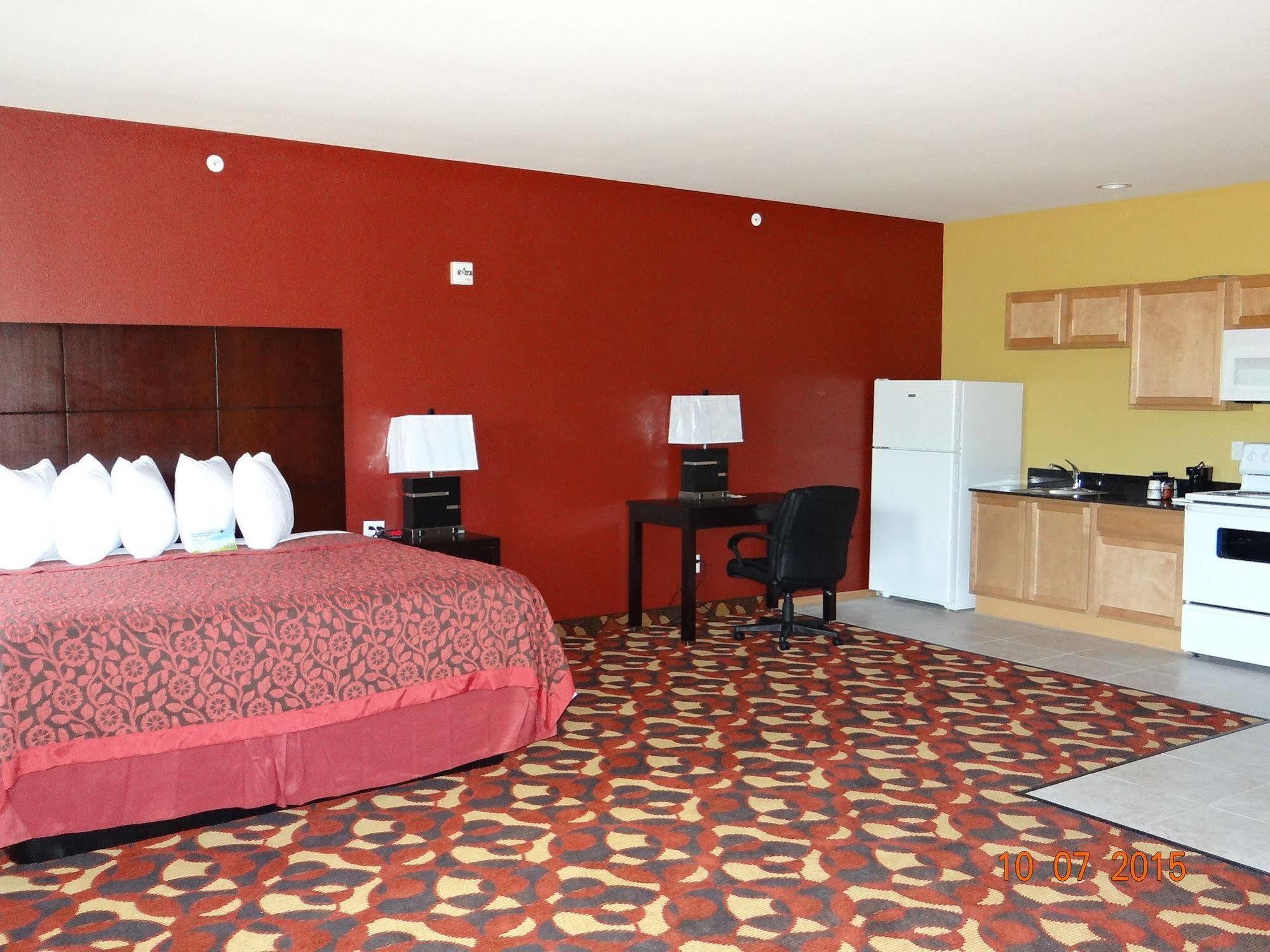 Days Inn & Suites By Wyndham El Dorado Bagian luar foto